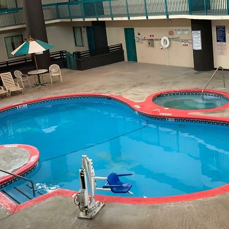 Motel 6 Savannah Ga Gateway & I95 المظهر الخارجي الصورة