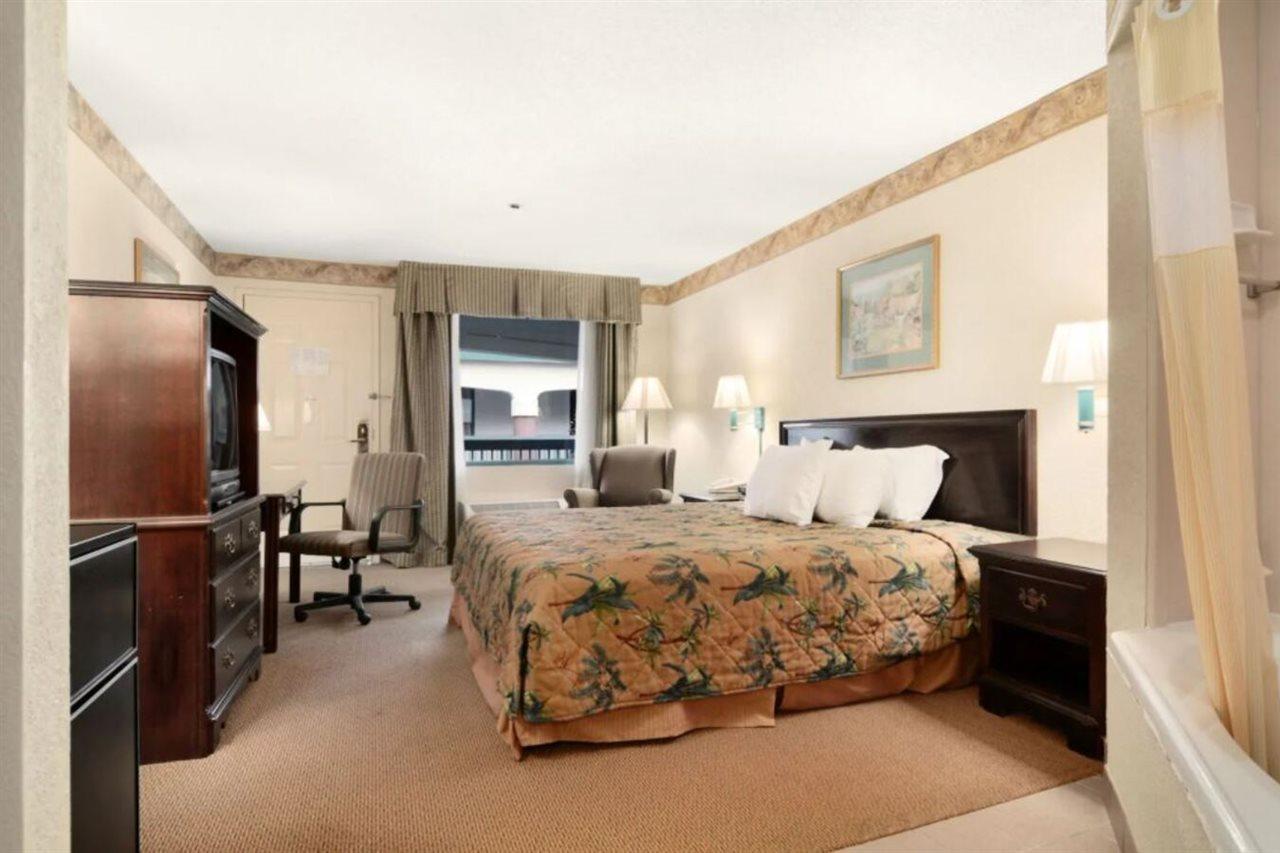 Motel 6 Savannah Ga Gateway & I95 المظهر الخارجي الصورة
