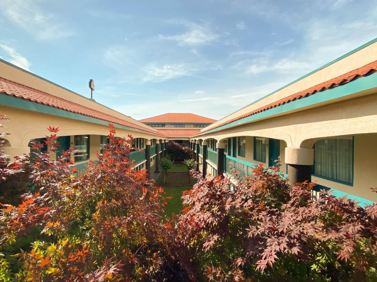 Motel 6 Savannah Ga Gateway & I95 المظهر الخارجي الصورة