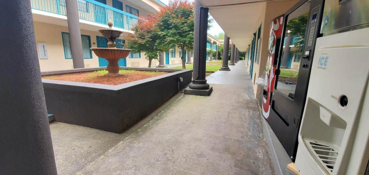 Motel 6 Savannah Ga Gateway & I95 المظهر الخارجي الصورة