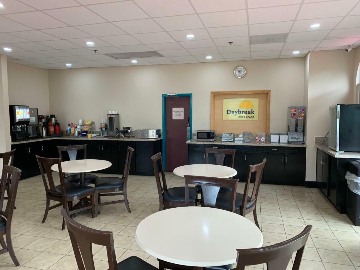 Motel 6 Savannah Ga Gateway & I95 المظهر الخارجي الصورة